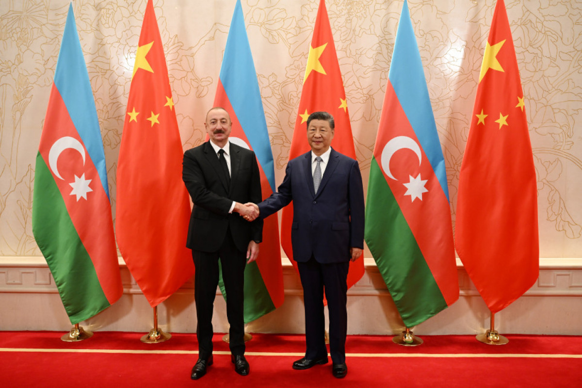 Ilham Aliyev, President of the Republic of Azerbaijan, and Xi Jinping, President of the People