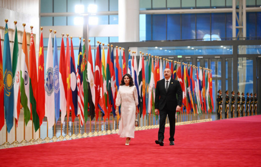 President Ilham Aliyev, First Lady Mehriban Aliyeva attend banquet honoring heads of state and government in Tianjin