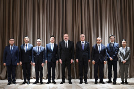 Azerbaijani President meets with founder and chairman of Sichian Sunsync Photovoltaic Technology Co