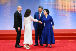 President Ilham Aliyev, First Lady Mehriban Aliyeva attend banquet honoring heads of state and government in Tianjin