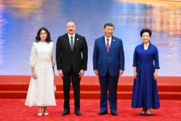 President Ilham Aliyev, First Lady Mehriban Aliyeva attend banquet honoring heads of state and government in Tianjin