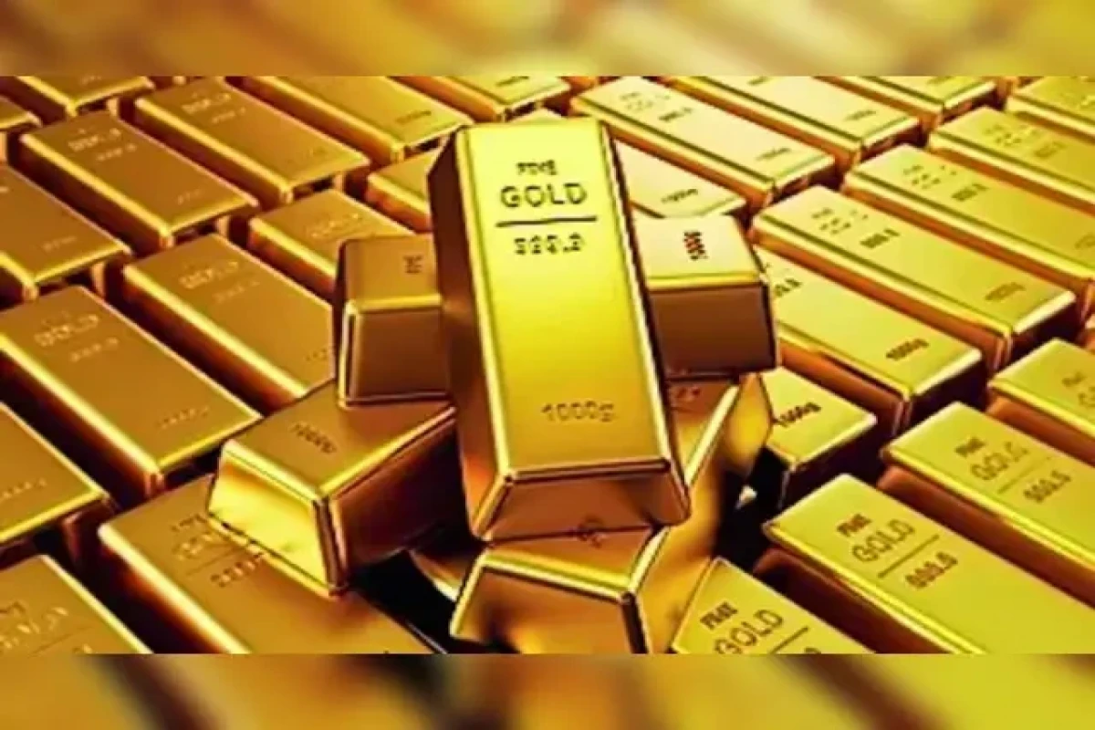 Gold climbs to six-week high on risk-off sentiment in equities, lower dollar