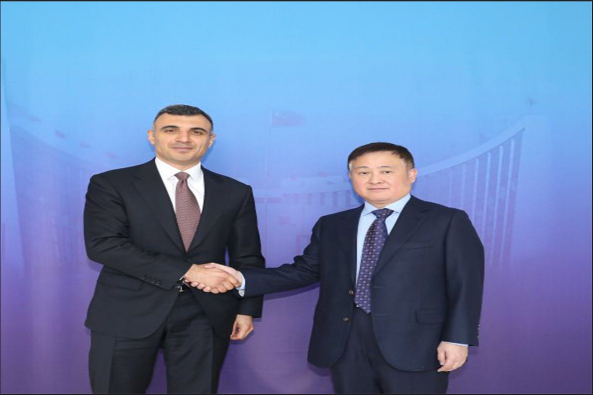 Chairman of the Central Bank of Azerbaijan, Taleh Kazimov and Pan Gongsheng, Governor of the People’s Bank of China