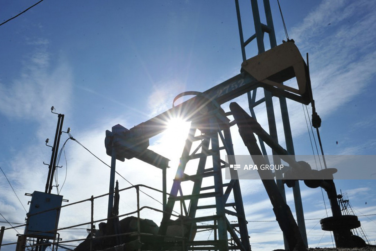 Azerbaijan reports average 10-month oil price of over $72