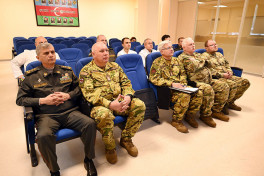 Azerbaijan and Hungary discuss military medicine cooperation