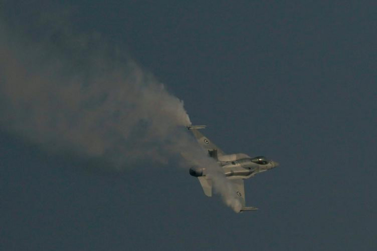 ABC: F-16 crashes in California