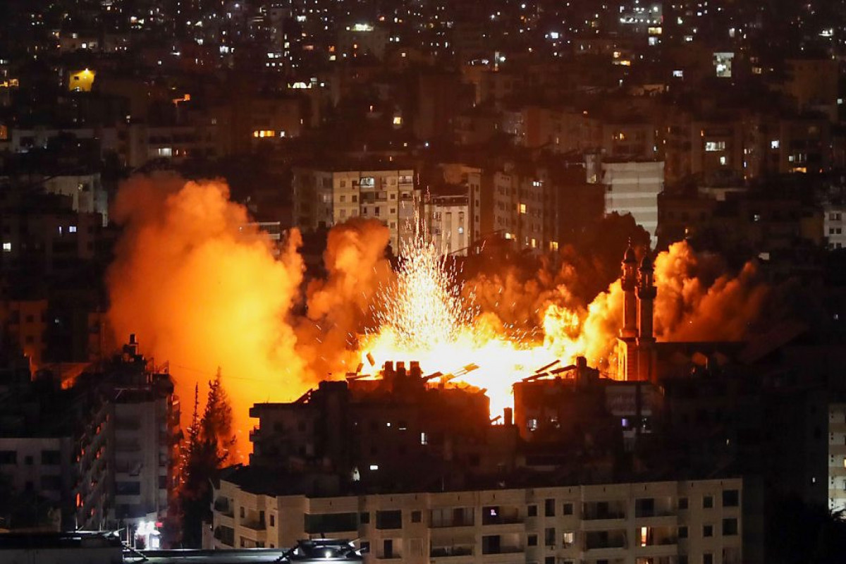 Israeli army strikes Hezbollah positions
