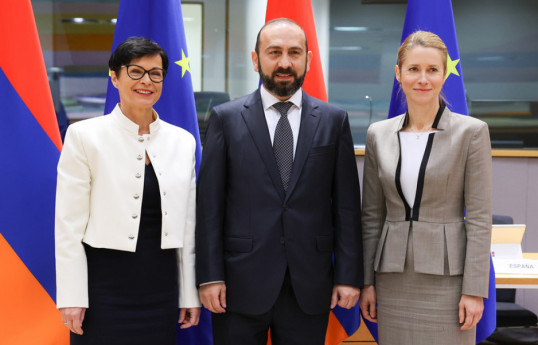 Marta Kos,  European Commissioner for Enlargement, Ararat Mirzoyan, Armenian FM, Kaja Kallas, European Union’s foreign policy chief
