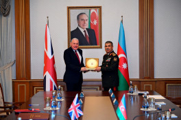 UK Defence Minister visits Baku to strengthen UK-Azerbaijan defence partnership