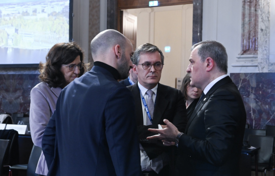 Azerbaijani FM met with Minister Delegate for Europe of France