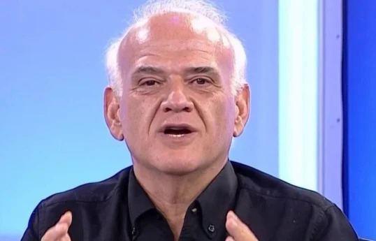 Former referee and commentator Ahmet Çakar.