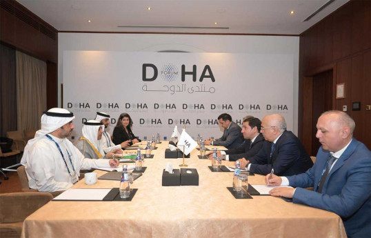 Hikmet Hajiyev met with the Secretary General of the Gulf Cooperation Council