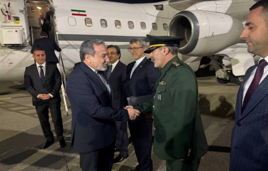 Iranian Foreign Minister arrives in Azerbaijan-UPDATED 