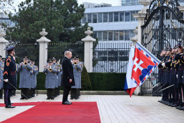 Official welcome ceremony was held for President Ilham Aliyev in Bratislava