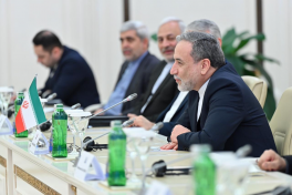 Speaker of Azerbaijani Parliament meets with Iranian FM