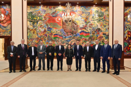 Speaker of Azerbaijani Parliament meets with Iranian FM