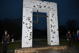 Presidents of Azerbaijan and Slovakia visited Gate of Freedom Memorial in Bratislava