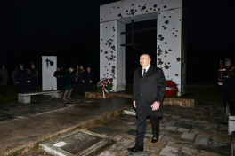 Presidents of Azerbaijan and Slovakia visited Gate of Freedom Memorial in Bratislava