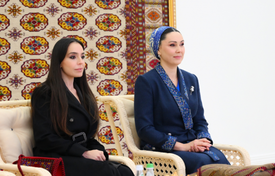 Vice-President of Heydar Aliyev Foundation Leyla Aliyeva visits exhibition of Turkmen national cuisine