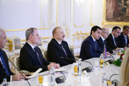 President Ilham Aliyev held one-on-one and expanded meetings with Speaker of National Council of Slovakia-UPDATED 