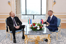 President Ilham Aliyev held one-on-one and expanded meetings with Speaker of National Council of Slovakia-UPDATED 
