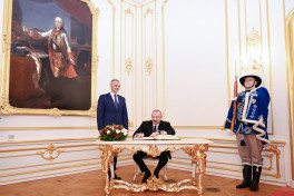 President Ilham Aliyev held one-on-one and expanded meetings with Speaker of National Council of Slovakia-UPDATED 