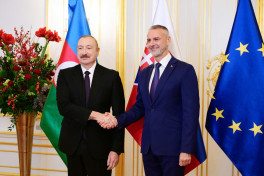 President Ilham Aliyev held one-on-one and expanded meetings with Speaker of National Council of Slovakia-UPDATED 