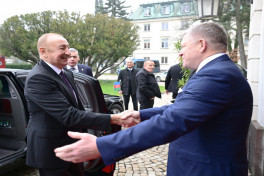 President of Azerbaijan Ilham Aliyev held one-on-one meeting with Prime Minister of Slovakia -UPDATED 