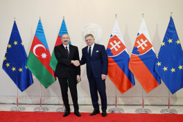 President of Azerbaijan Ilham Aliyev held one-on-one meeting with Prime Minister of Slovakia -UPDATED 