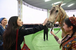 Vice-President of Heydar Aliyev Foundation Leyla Aliyeva visits exhibition of Turkmen national cuisine
