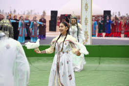 Vice-President of Heydar Aliyev Foundation Leyla Aliyeva visits exhibition of Turkmen national cuisine