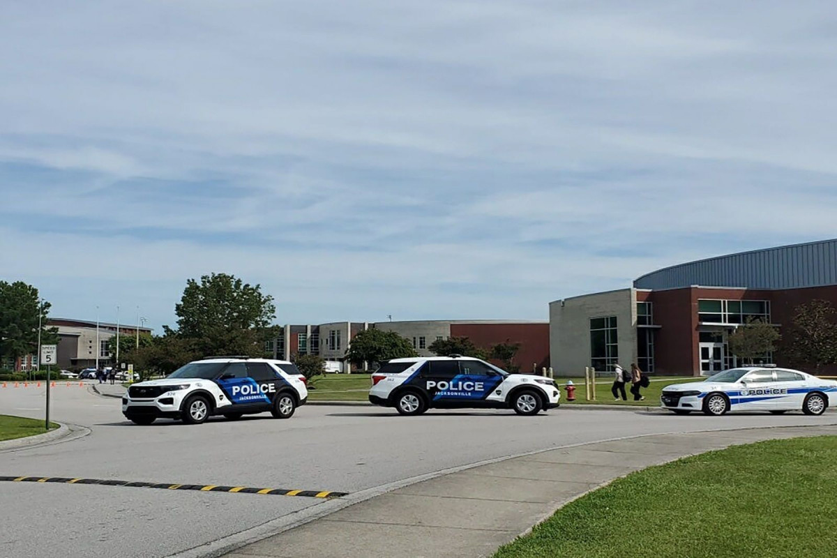 Student killed in stabbing at high school in U.S. North Carolina