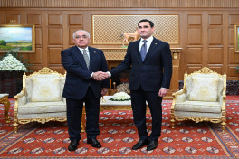 Azerbaijan’s Prime Minister Ali Asadov meets President of Turkmenistan in Ashgabat