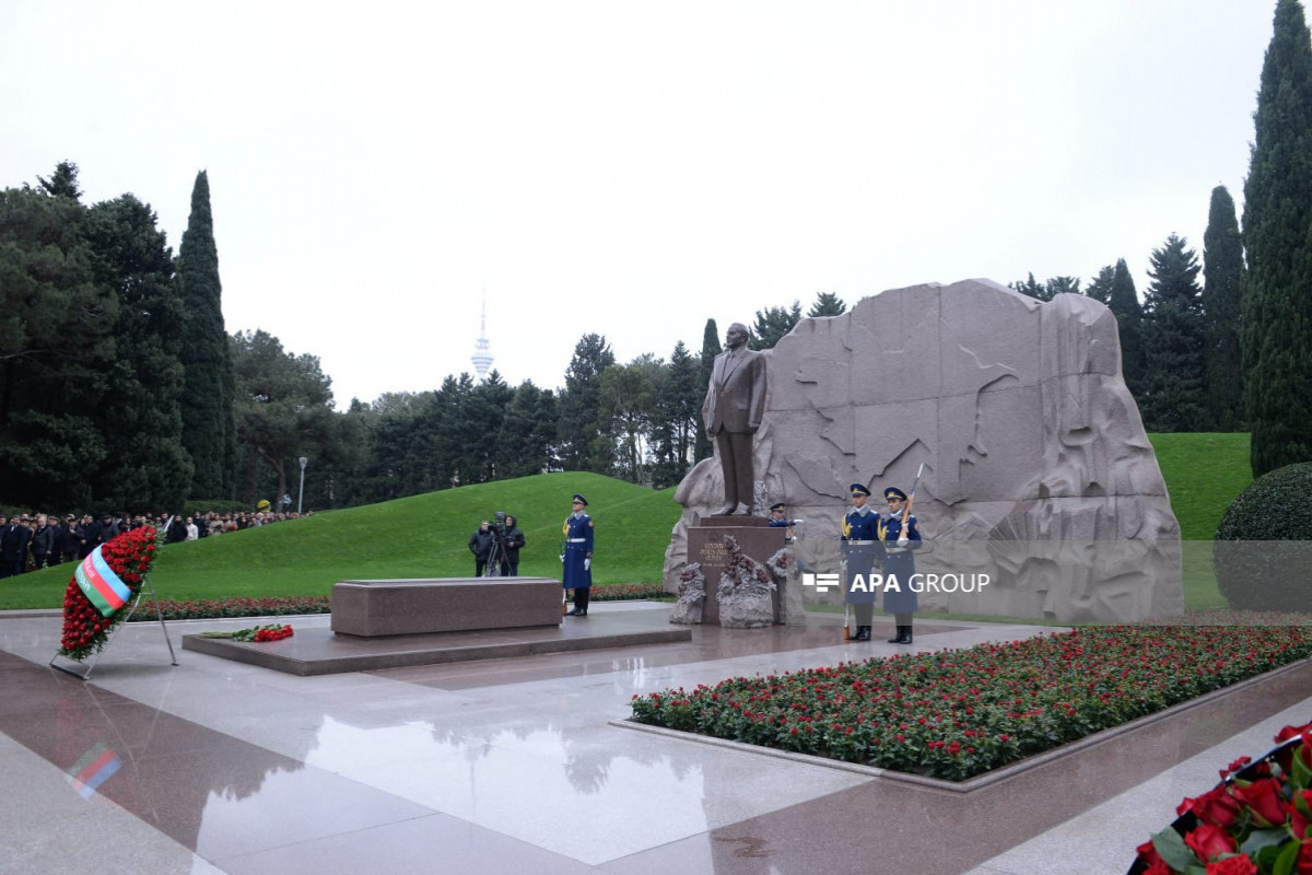 Officials, MPs, and public representatives visit Heydar Aliyev