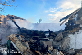 Russian military strikes Ukrainian cities with 450 drones and 30 missiles-VIDEO 