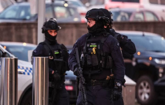 10 killed, 60 injured in Australia Bondi Beach shooting on Jewish holiday, two in custody