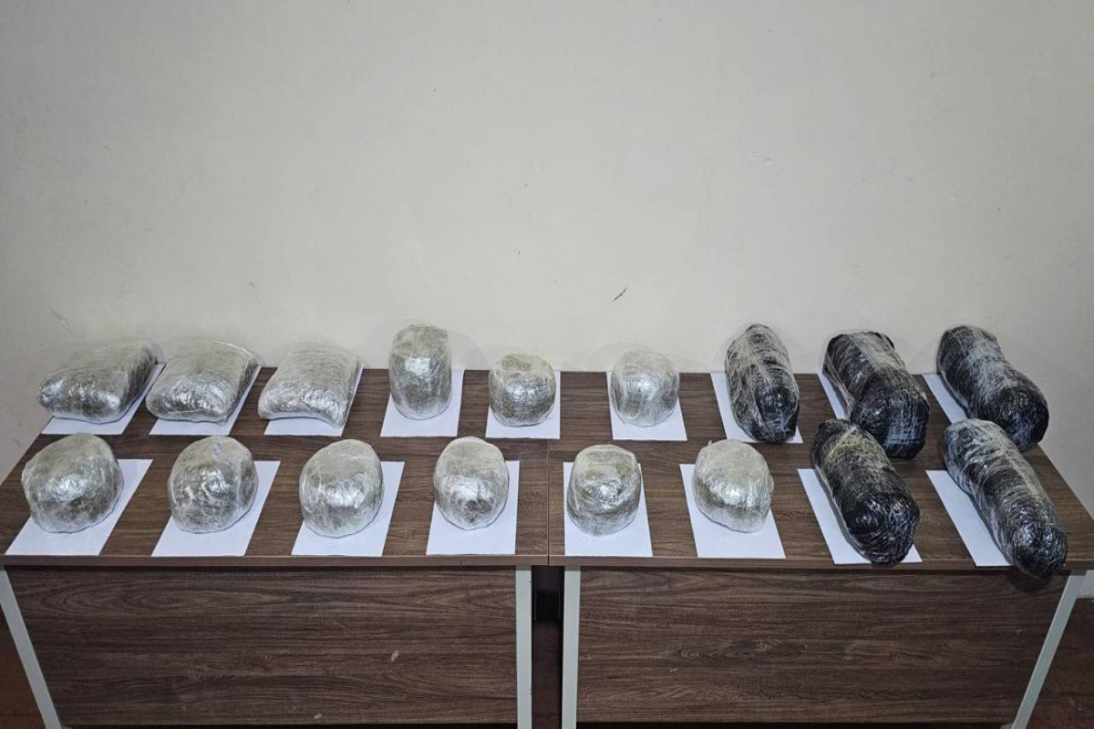 Azerbaijan SBS prevents smuggling of 24 kg of drugs from Iran -PHOTO 