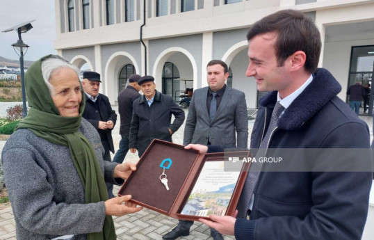 Azerbaijan relocates another group of families to Khidirli in Aghdam-PHOTO 