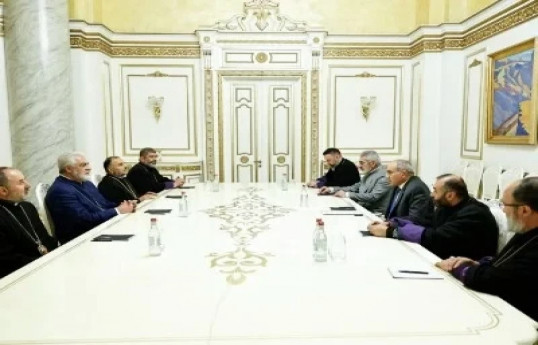 Priests to hold rally in Etchmiadzin tomorrow demanding resignation of Karekin II