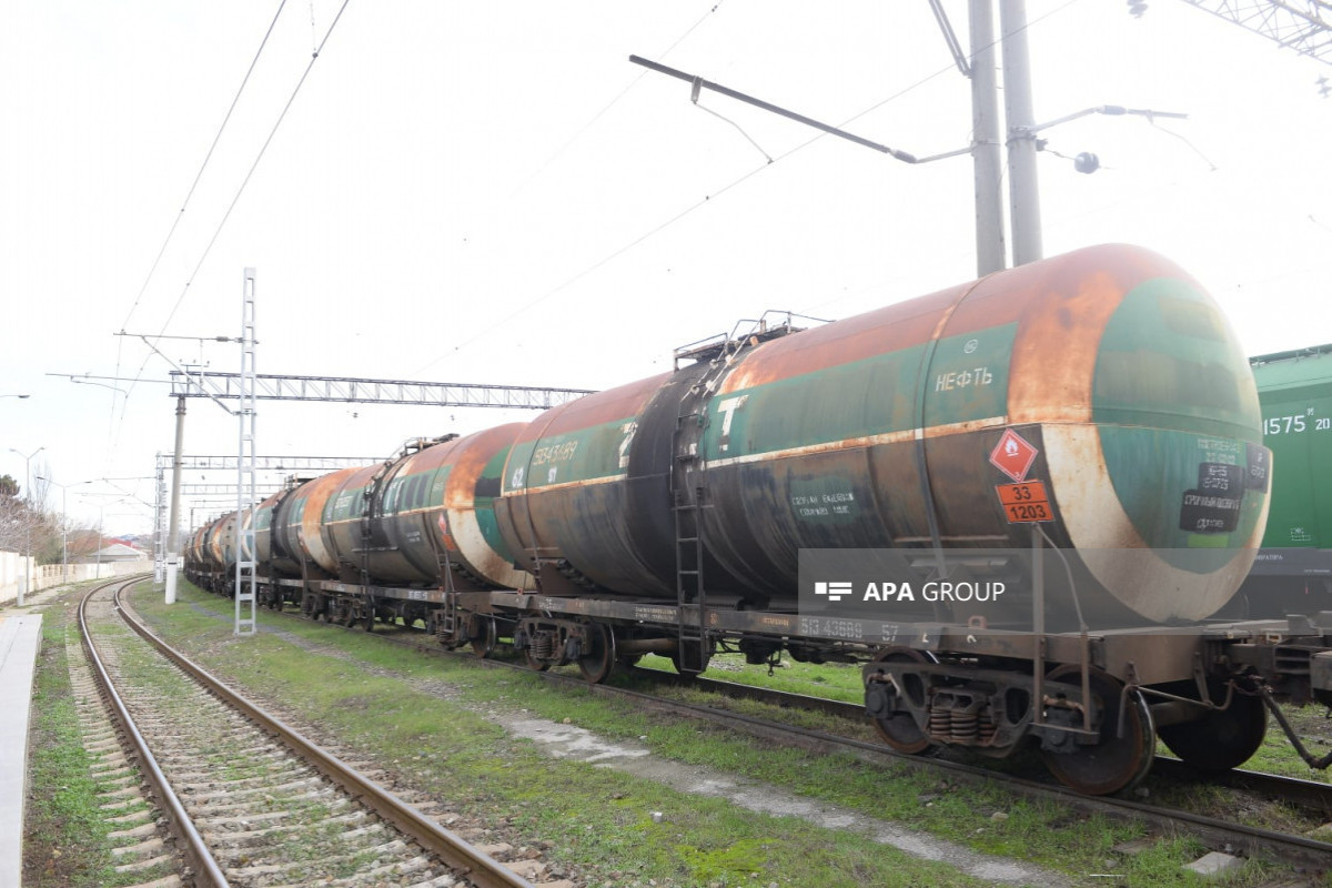 Azerbaijan sends first shipment of petroleum products to Armenia -EXCLUSIVE 