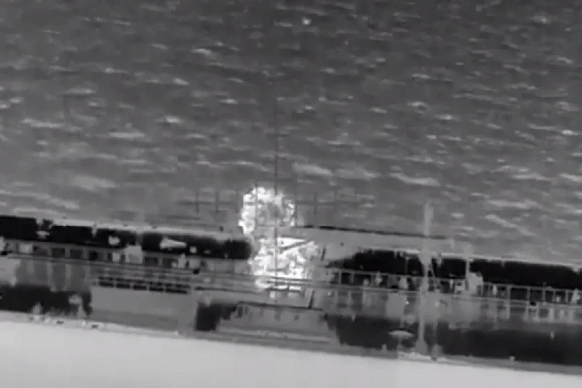 Ukraine hits Russian shadow fleet tanker in Mediterranean for first time, SBU source says -VIDEO 