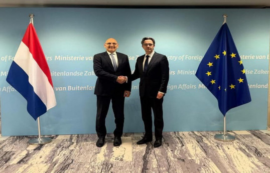 Azerbaijan presidential envoy holds talks in Netherlands on bilateral cooperation