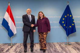 Azerbaijan presidential envoy holds talks in Netherlands on bilateral cooperation