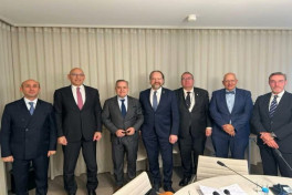 Azerbaijan presidential envoy holds talks in Netherlands on bilateral cooperation