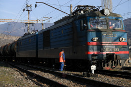 Footage of arrival of first batch of oil products from Azerbaijan to Armenia -PHOTO -VIDEO 