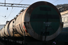 Footage of arrival of first batch of oil products from Azerbaijan to Armenia -PHOTO -VIDEO 