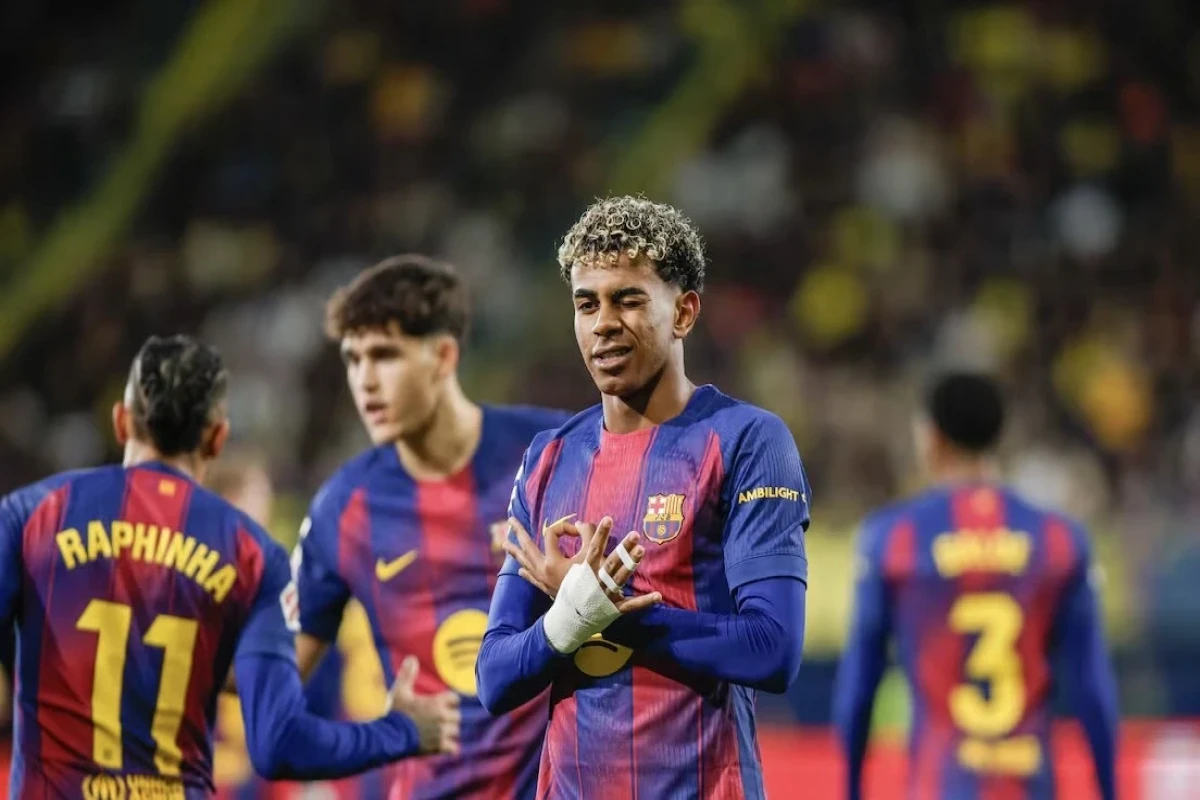 Yamal strikes as Barcelona punish 10-man Villarreal