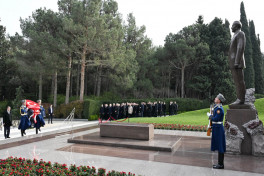 Turkish Vice President Cevdet Yılmaz pays tribute to National Leader Heydar Aliyev