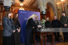 Memorial postage stamp released for AZAL aircraft crash in Kazakhstan -PHOTO 