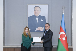 Azerbaijan FM receives newly appointed Greek ambassador, discusses bilateral cooperation
